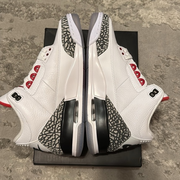 Air Jordan 3 Retro NRG - Picture 7 of 9